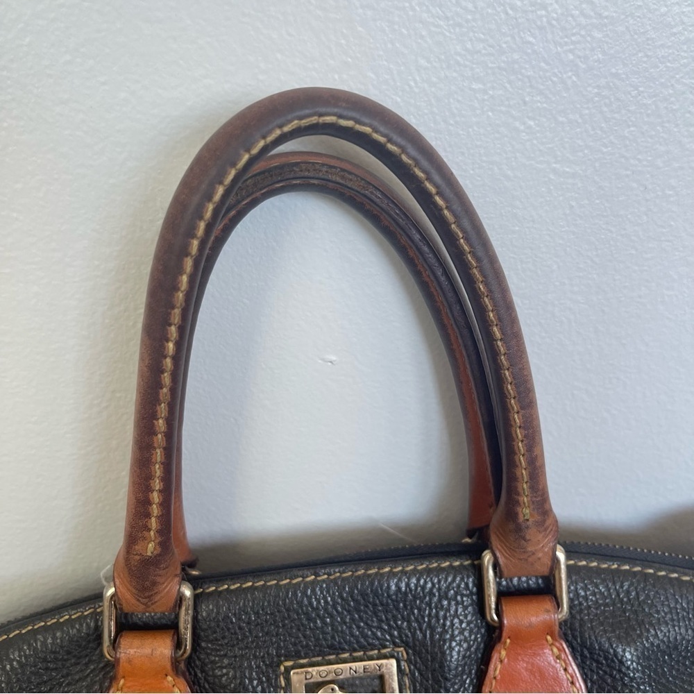 Dooney & Bourke Dillen Pebbled Leather Double Pockets Handbag Black Hobo Bag - Picture 3 of 14